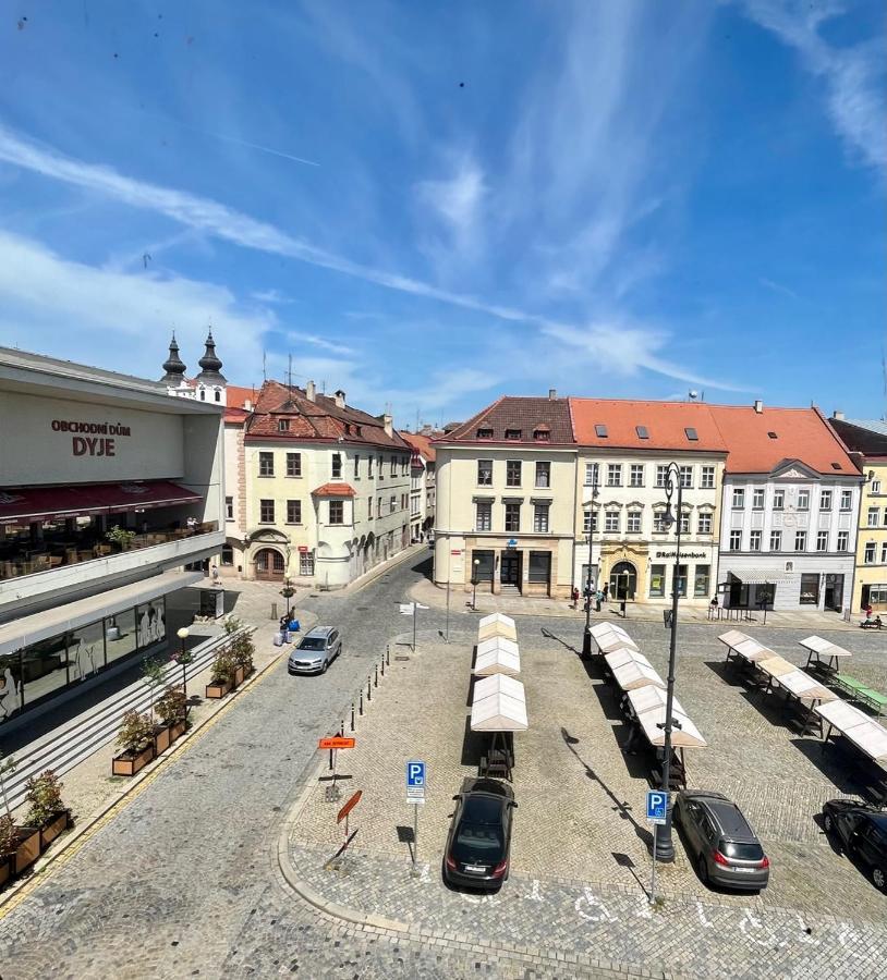 Palác Daun - Studio Apartments Znojmo Exterior foto